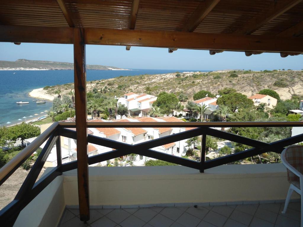 Teras Motel Foça Ruang foto