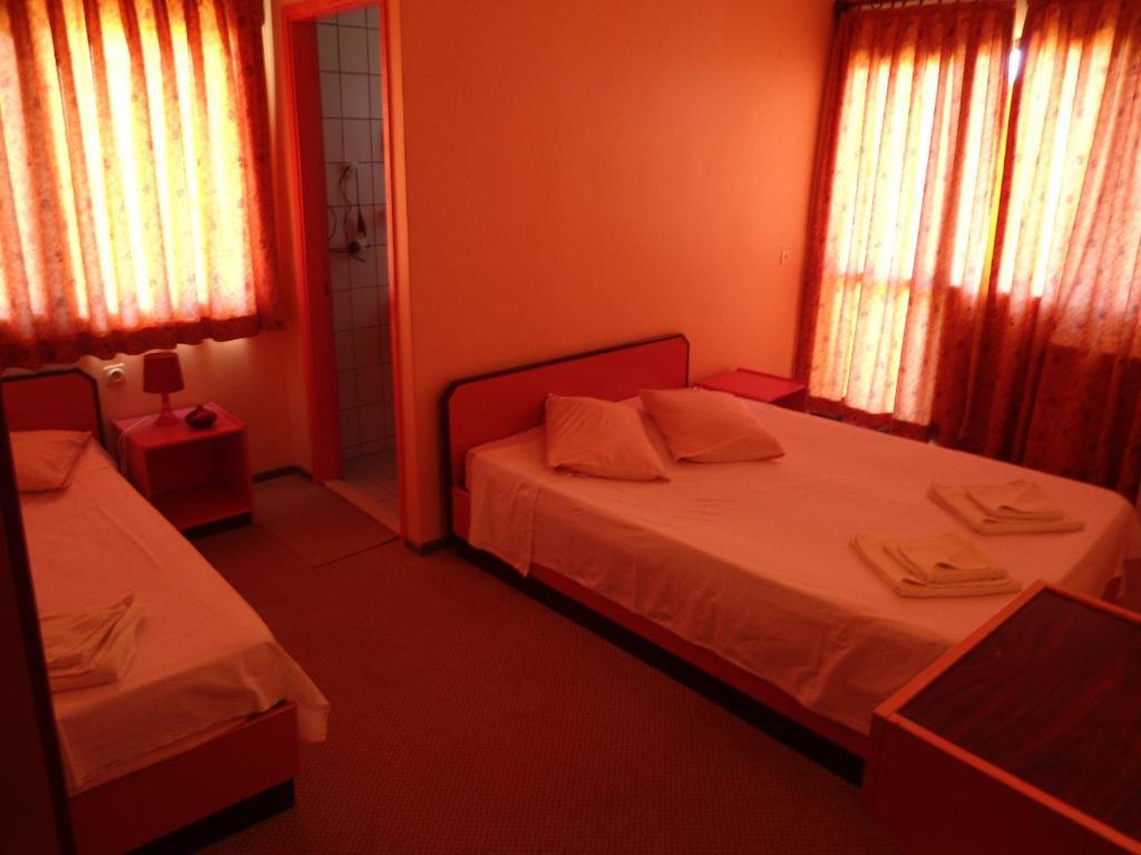 Teras Motel Foça Ruang foto