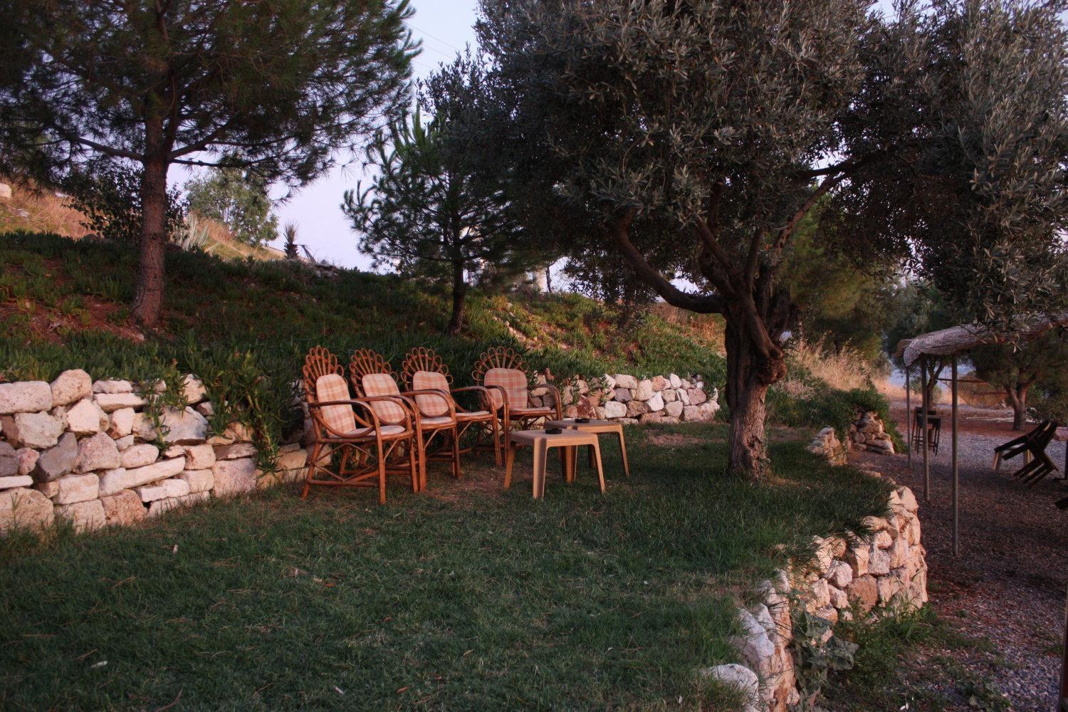 Teras Motel Foça Bagian luar foto